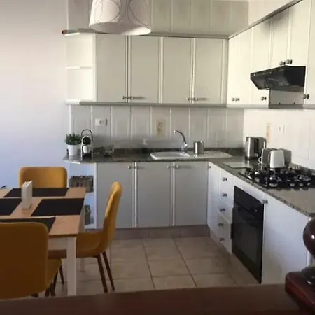 Waves And Sun Holiday House, 3 Min To The Beach Appartement